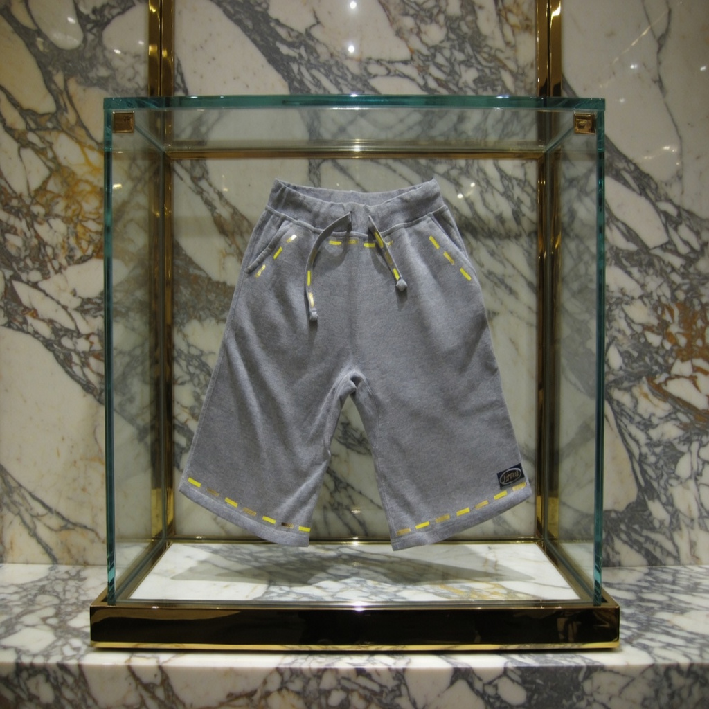 JATINI ONE OF ONE SHORTS. SIZE-XLARGE