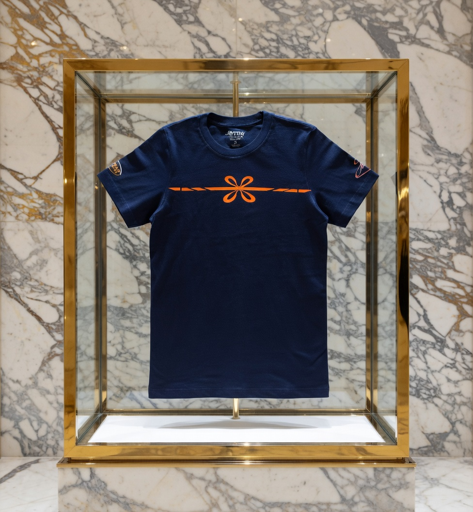 JATINI ONE OF ONE SIGNATURE TEE. SIZE-SMALL