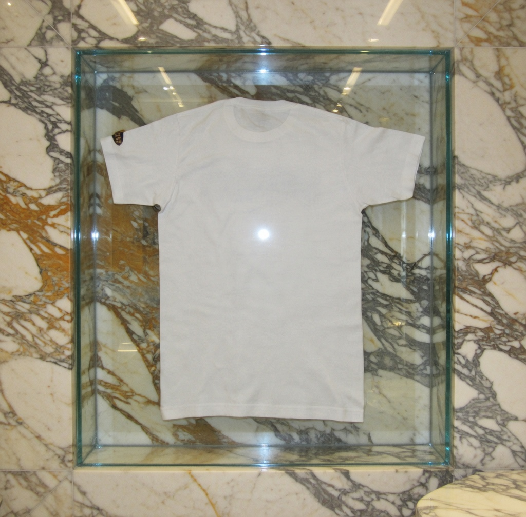 JATINI ONE OF ONE NEW YORK TEE. SIZE-SMALL