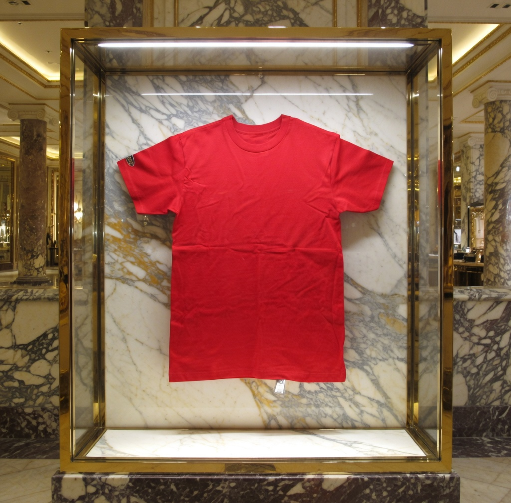 JATINI ONE OF ONE CLASSIC TEE. SIZE -SMALL