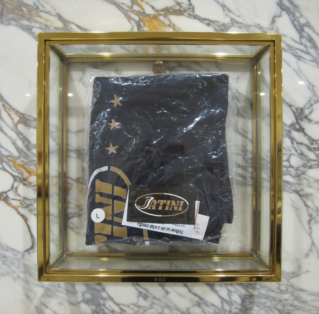 JATINI ONE OF ONE CLASSIC TEE. SIZE -LARGE
